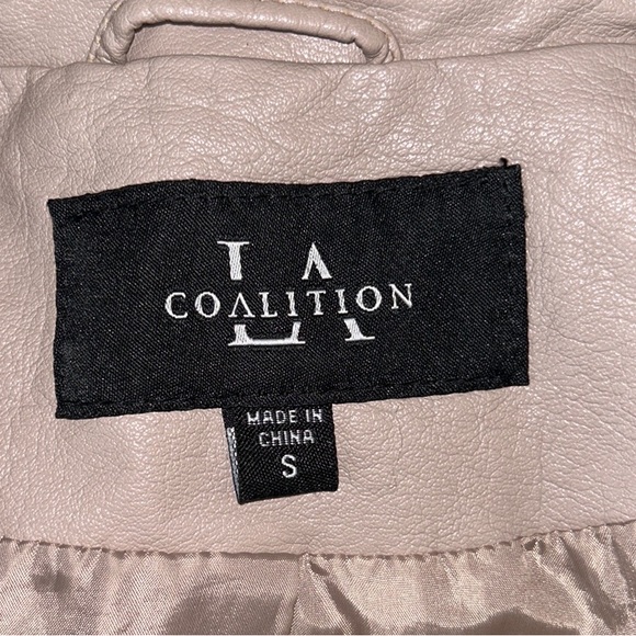 Coalition LA Mauve Blush Pink Vegan Leather Zip Sleeve Cropped Moto Jacket - S - Picture 9 of 10